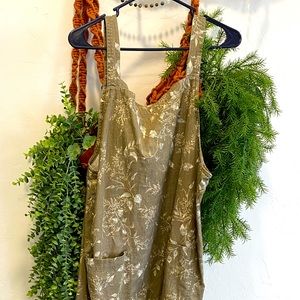 Forrest Green Floral Vintage Jumper w/ big pockets